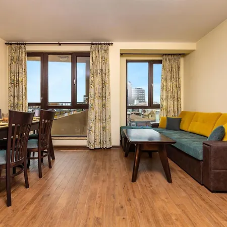 2bd Penthouse: Stunning Views