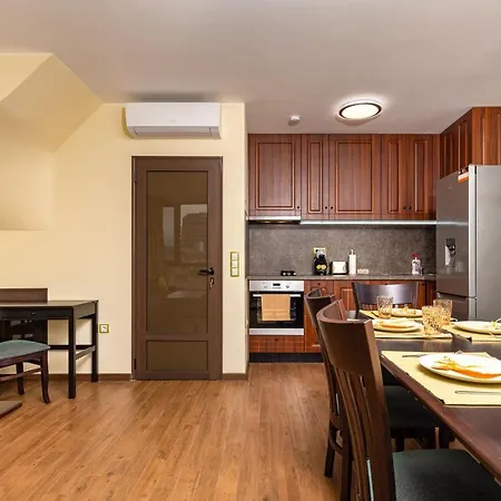 2bd Penthouse: Stunning Views Apartmán *